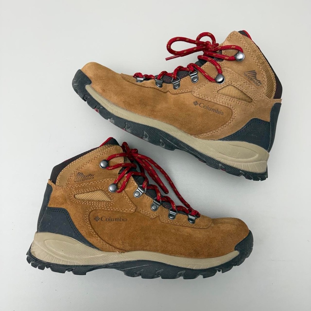 Columbia Women's Newton Ridge Plus Waterproof Amped Hiking Boots Size 10